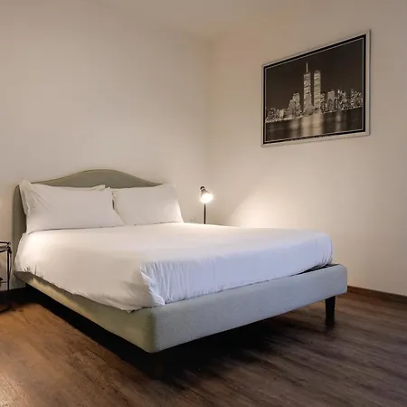 Piazza Giotti 8 Trieszt