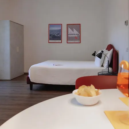 Piazza Giotti 8 4* Trieszt