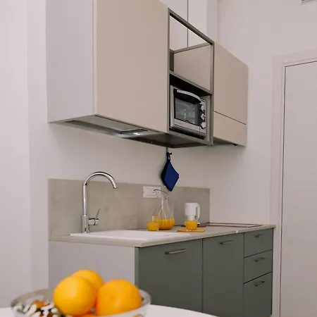 Piazza Giotti 8 Apartmanhotel 4*