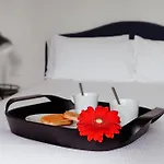 Piazza Giotti 8 的里雅斯特