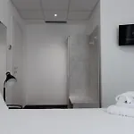 Piazza Giotti 8 公寓式酒店 的里雅斯特