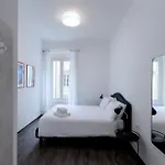 Piazza Giotti 8 4* 的里雅斯特