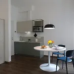 Piazza Giotti 8 公寓式酒店