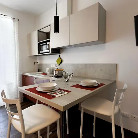 Piazza Giotti 8 Trieste