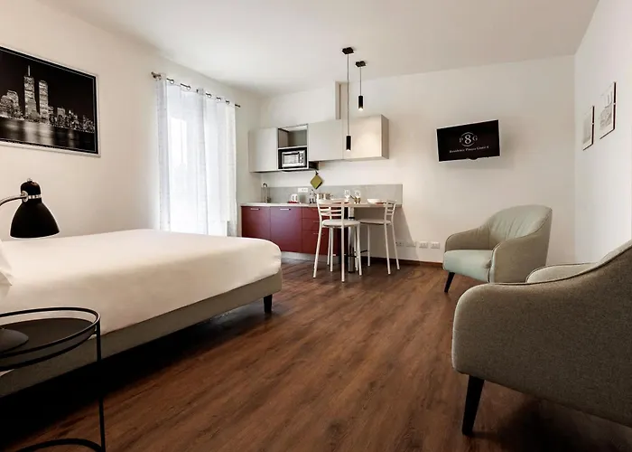 Piazza Giotti 8 Aparthotel 4*