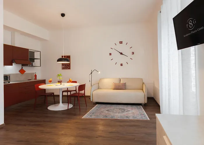 Aparthotel Piazza Giotti 8