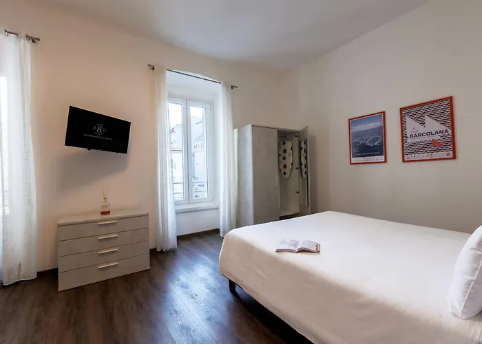 Piazza Giotti 8 4* Trieste