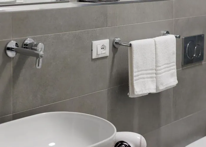 Piazza Giotti 8 Aparthotel Trieste