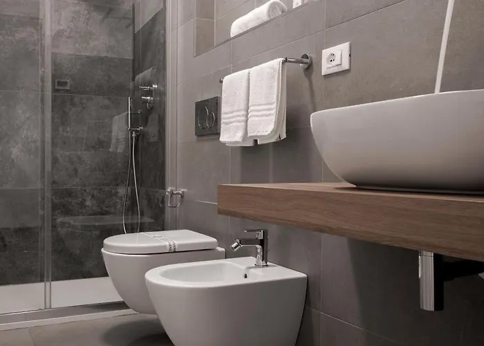 Piazza Giotti 8 Aparthotel 4*